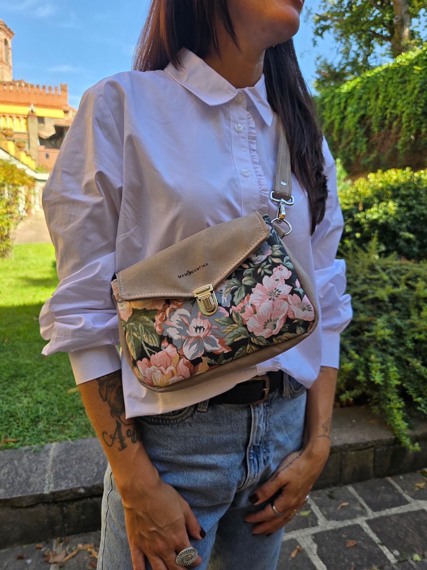 MARSUPIELLO large similsuede tortora/fiori