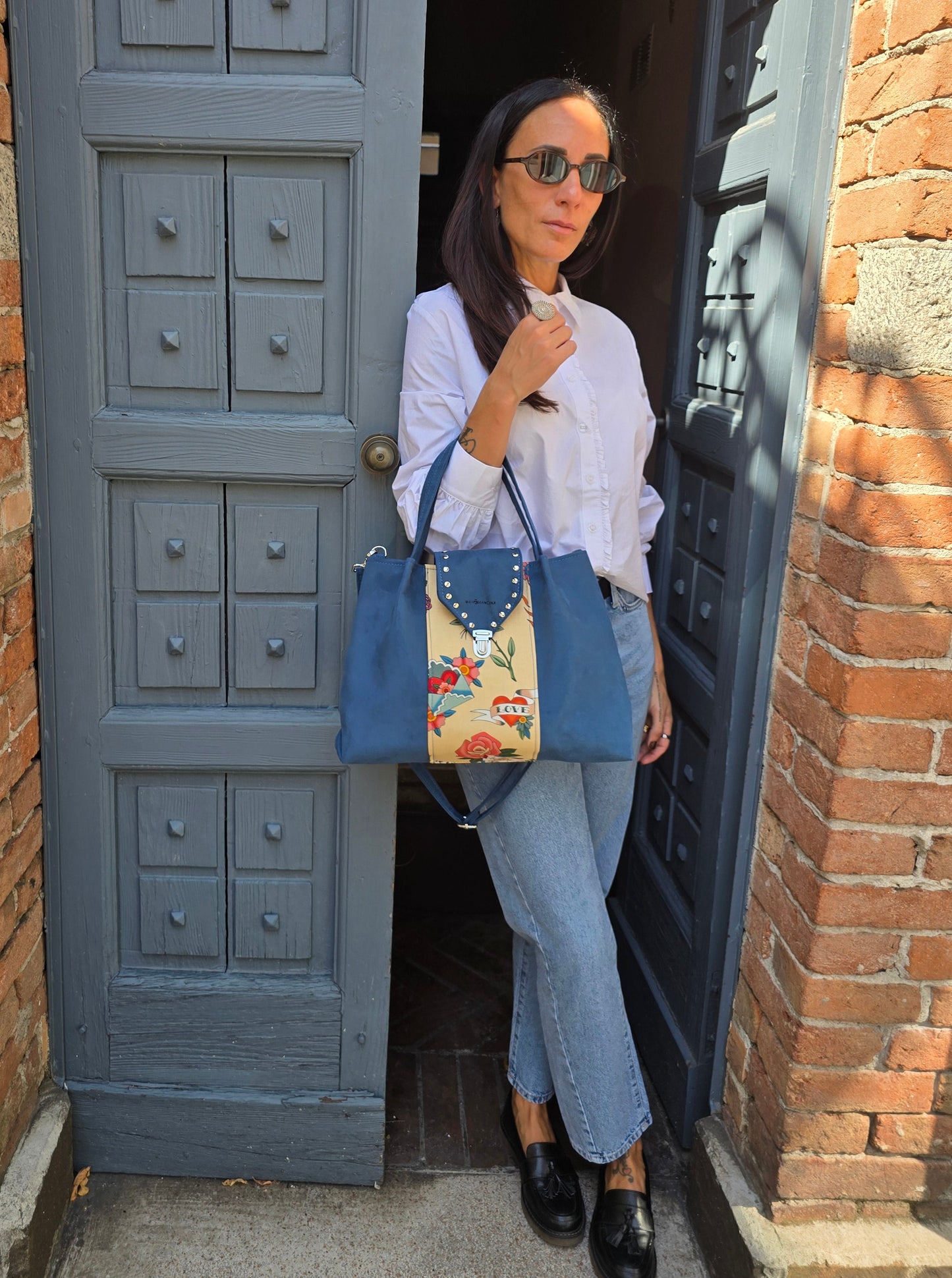L'ARTIGIANA - blu avio/tattoo beige +borchie
